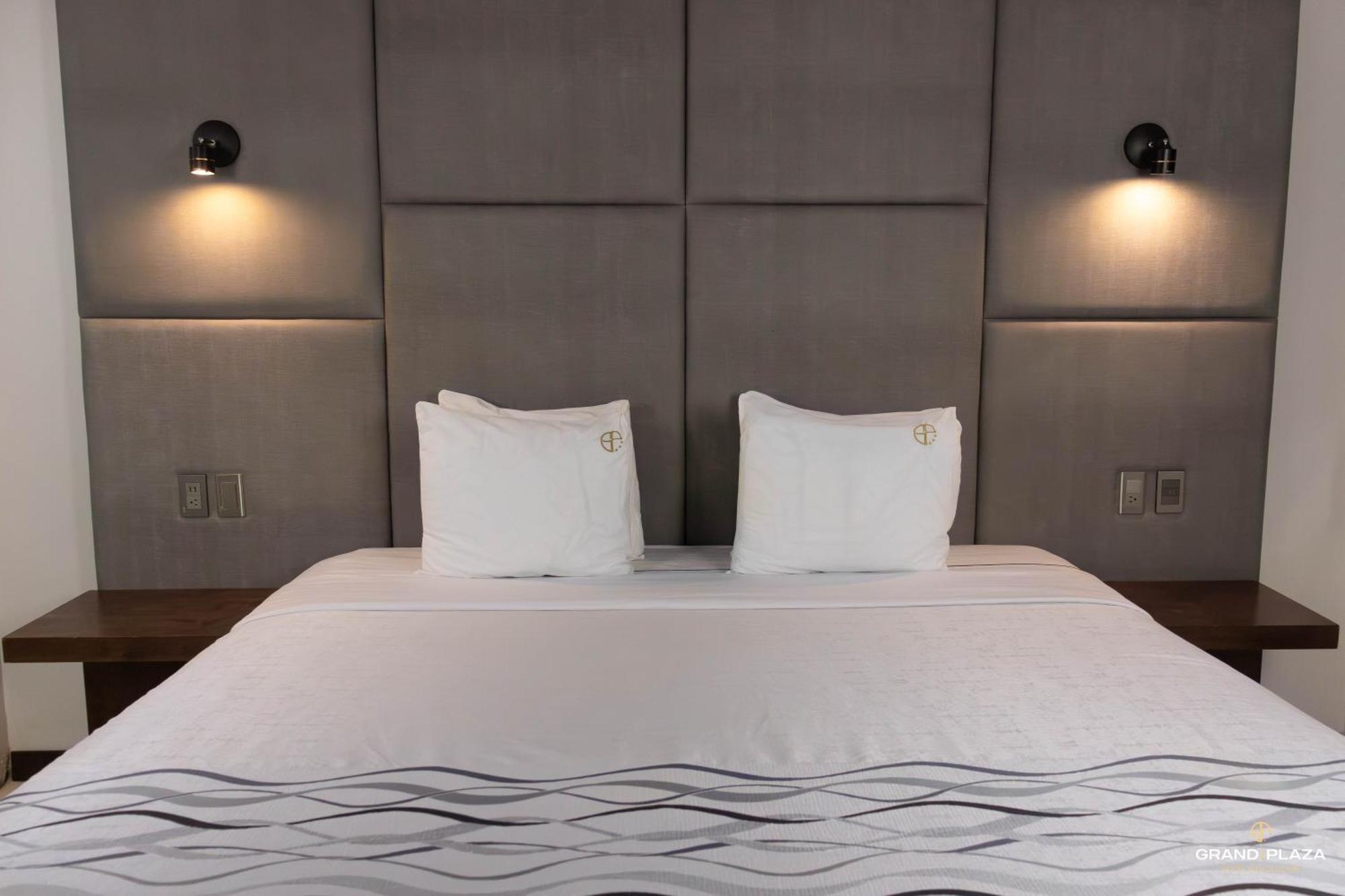 Hotel Grand One Plaza Тіхуана Екстер'єр фото